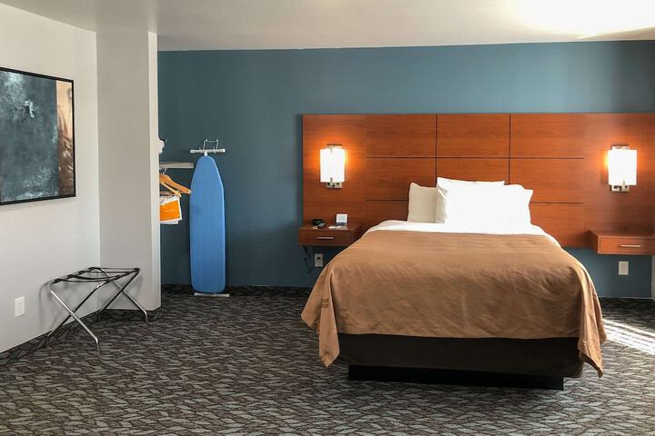 Room 11 of 23