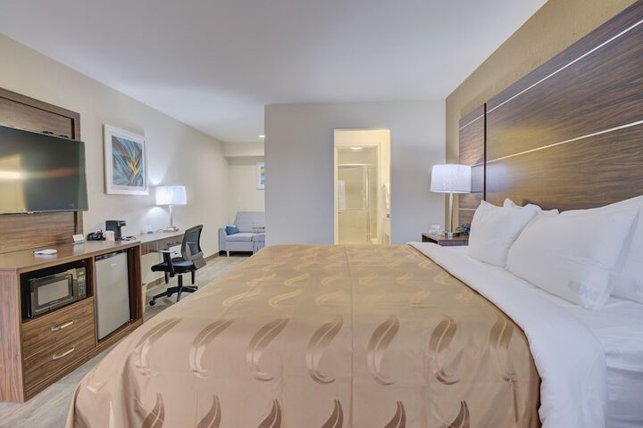 Room 27 of 48