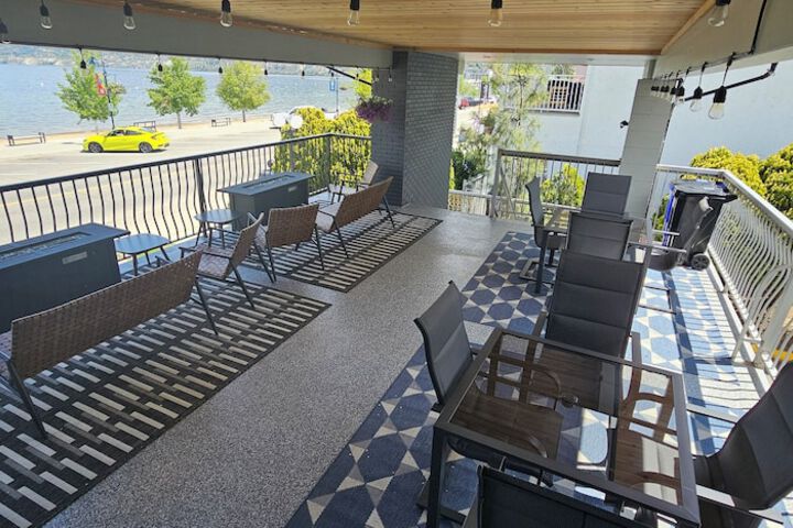 Okanagan Lakefront Resort