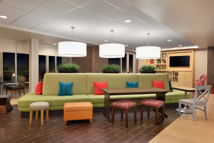 Hotel Interior 10 of 32