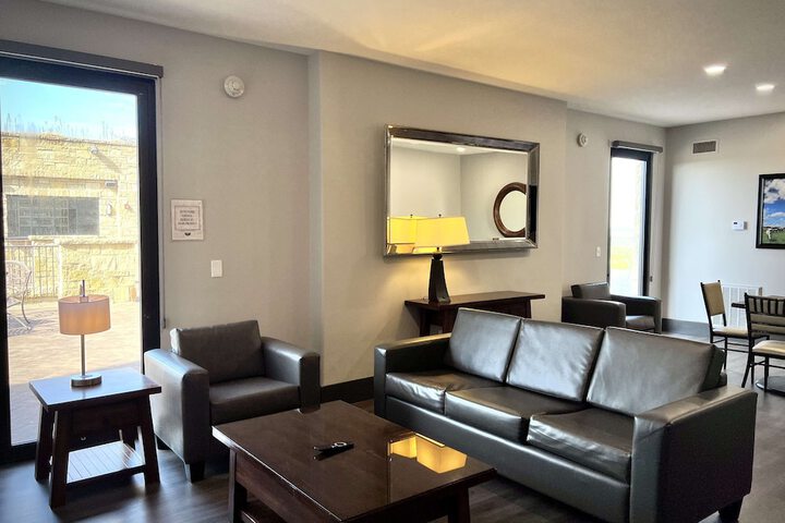 Room 42 of 174
