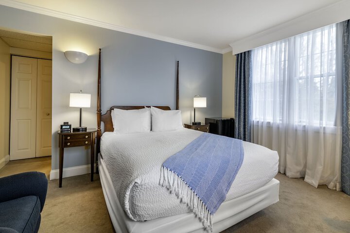 Room 21 of 72