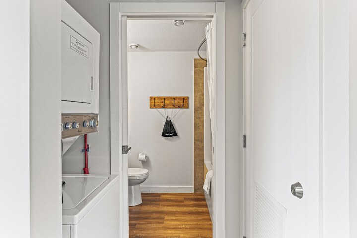 Room 16 of 60
