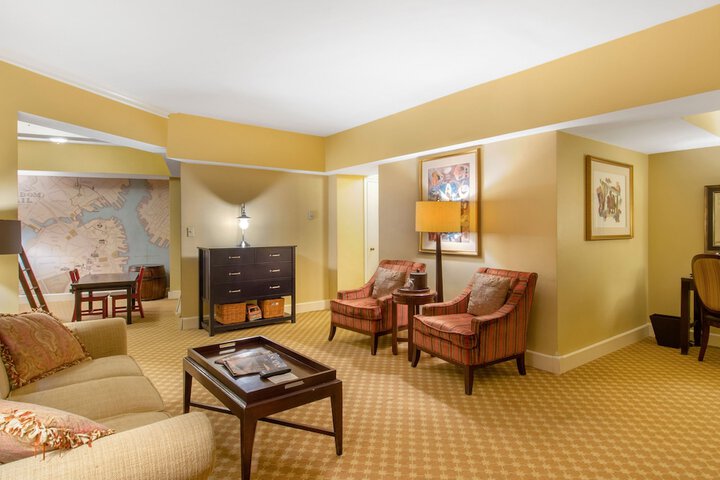 Room 84 of 139