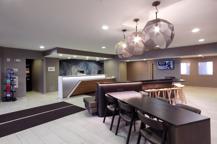 Hotel Interior 10 of 40