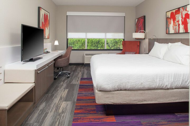 Room 34 of 71
