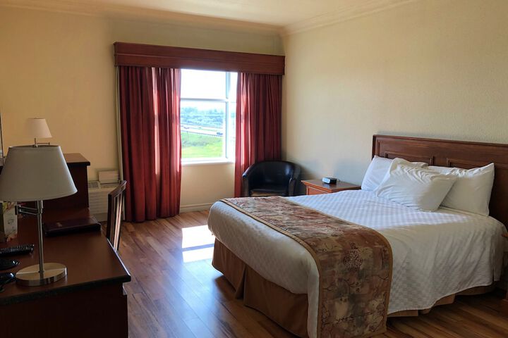 Room 49 of 83
