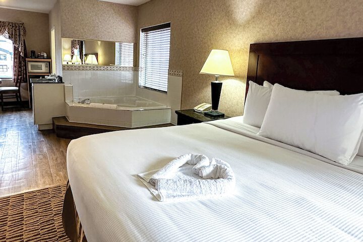 Room 40 of 62