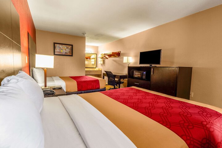 Room 18 of 26