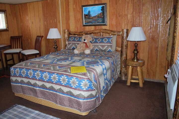 Room 83 of 128