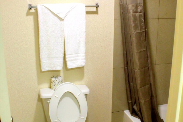 Motel 6 Winnie TX