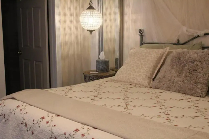 INN ON THE CREEK