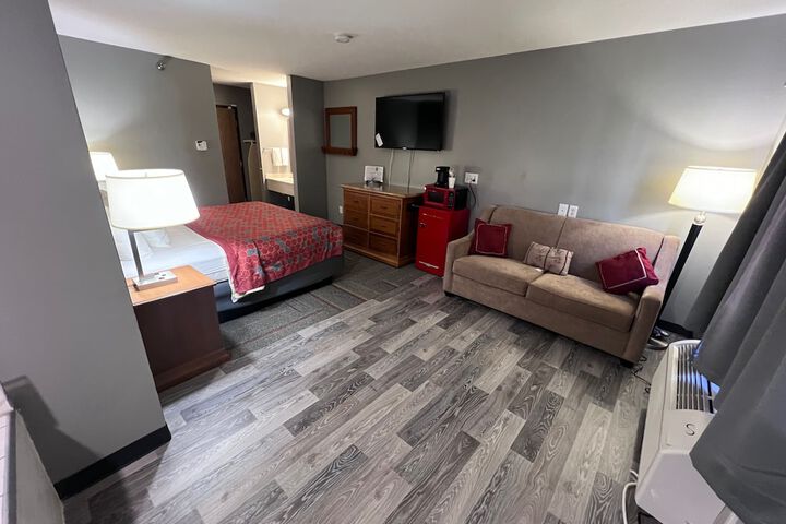 American Inn and Suites Ionia