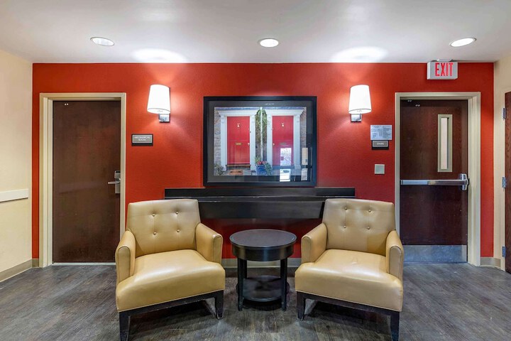 Hotel Interior 7 of 38