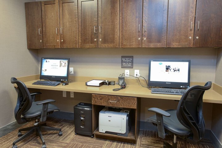 Business Center 62 of 62
