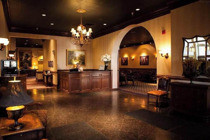 The Blennerhassett Hotel