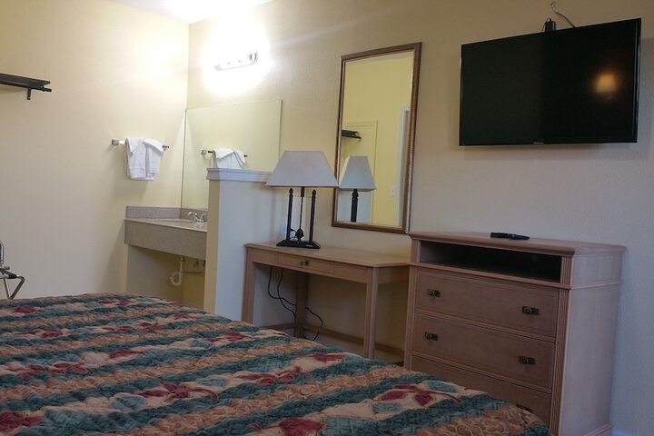 Room 38 of 40