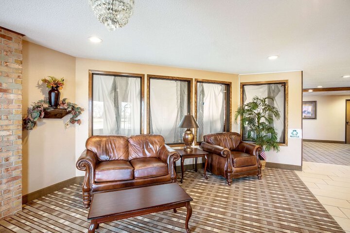 Quality Inn - Storm Lake