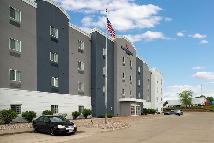 Hotel 13 of 64