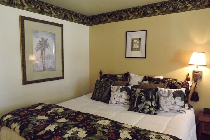 Room 52 of 175