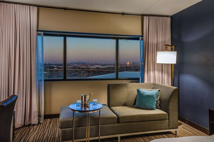 DoubleTree by Hilton Hotel Newark Airport