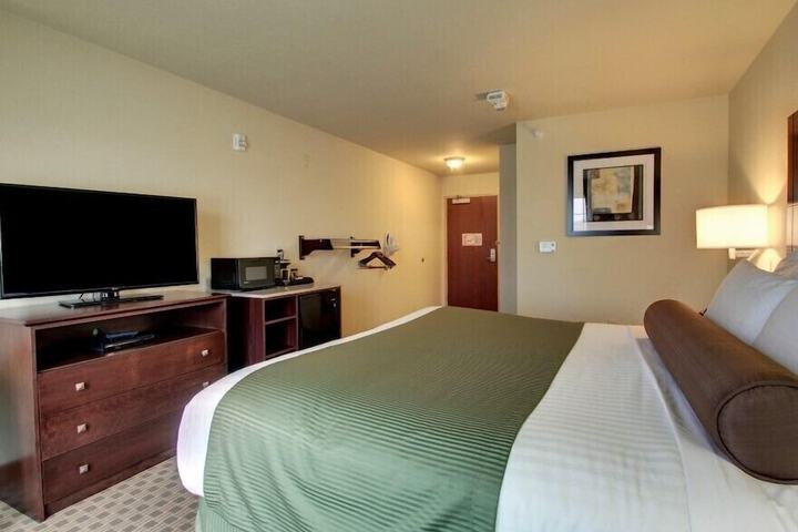 Room 26 of 47