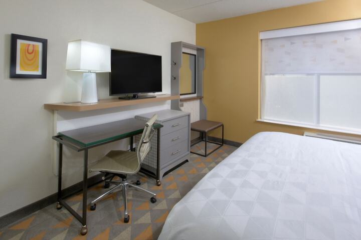 Room 21 of 53