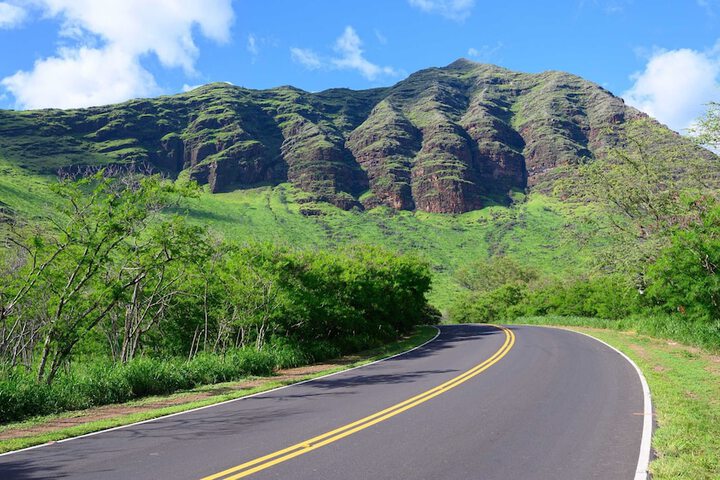 Leale'a by Avantstay Ocean + Mountain Views!