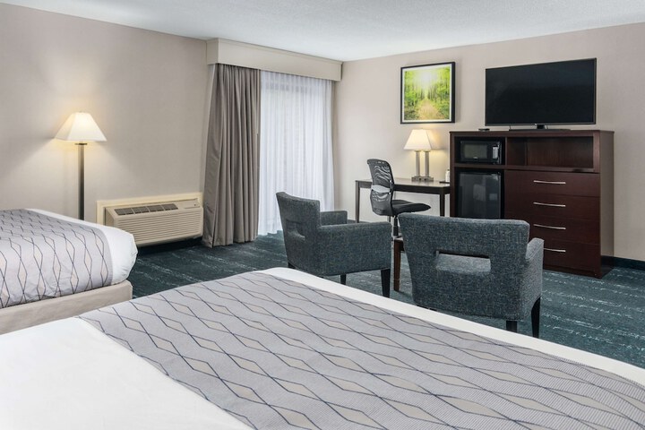 Room 12 of 24