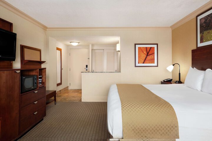 Room 28 of 57