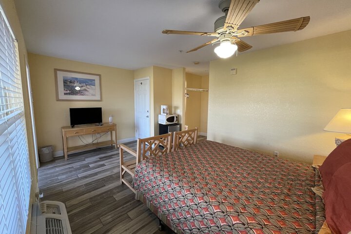 Room 29 of 40