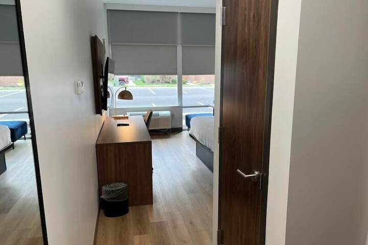 La Quinta Inn & Suites by Wyndham Manchester / Arnold AFB