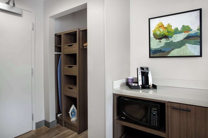 Room 18 of 54