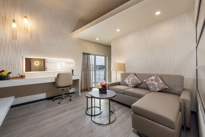 Room 35 of 46