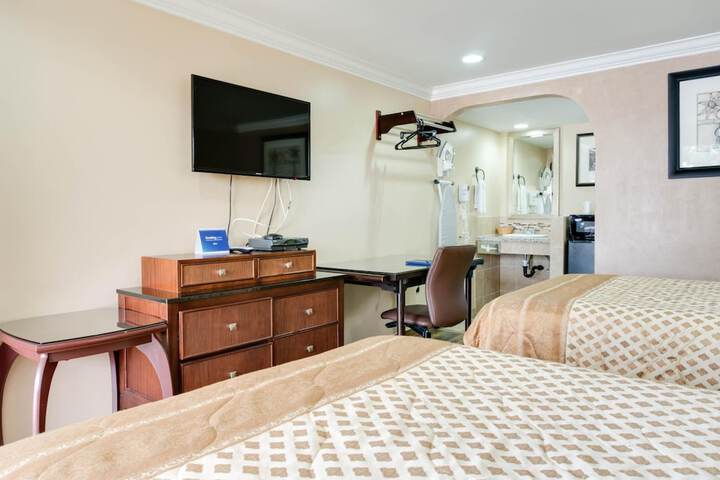 Room 15 of 82