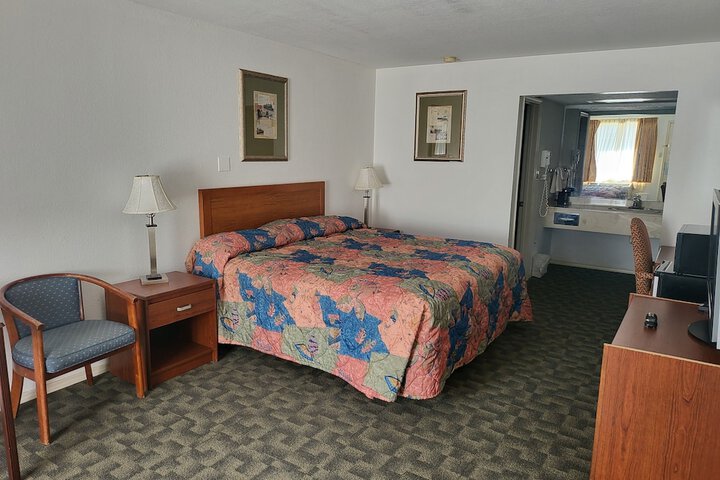 Room 16 of 21