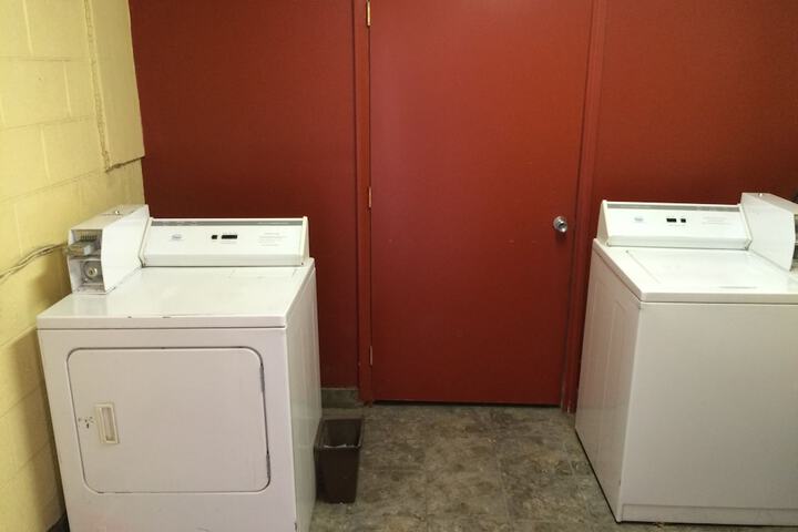 Room 24 of 38