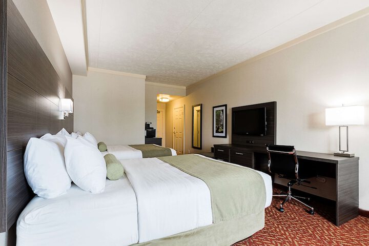 Room 27 of 100