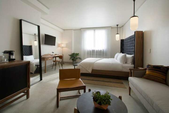 Room 12 of 17