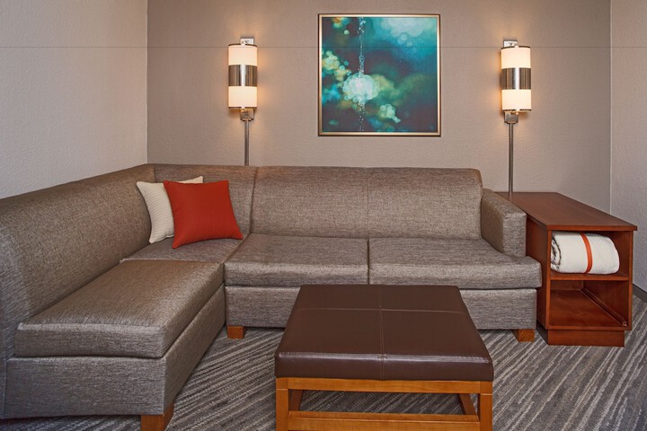 Room 10 of 21