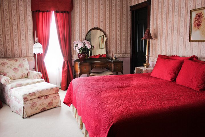 Room 2 of 24