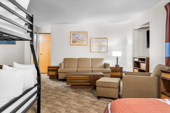 Super 8 by Wyndham Custer / Crazy Horse Area