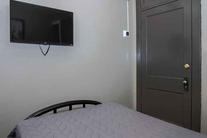 Room 138 of 166