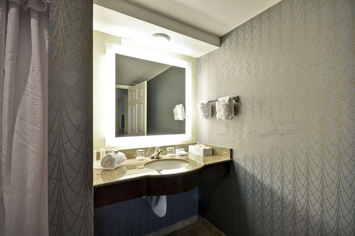 Room 19 of 35