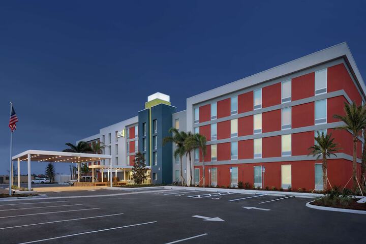 Hotel 4 of 70