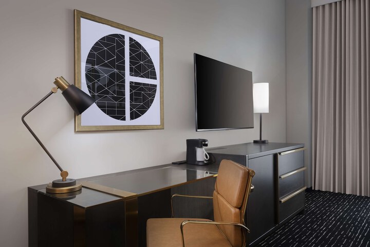 Room 15 of 46