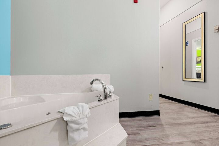 Room 55 of 115