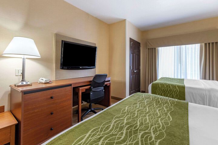 Room 28 of 43