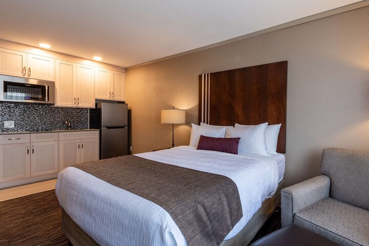 Room 6 of 23