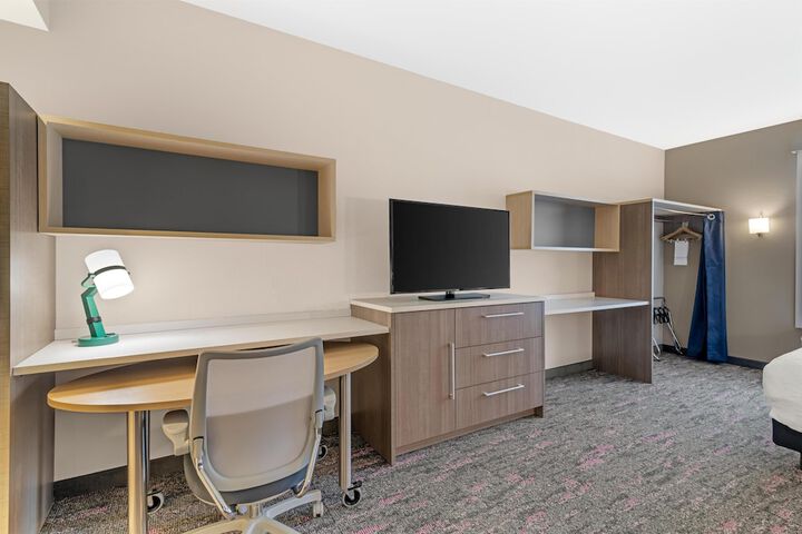 Home2 Suites by Hilton Queensbury Lake George